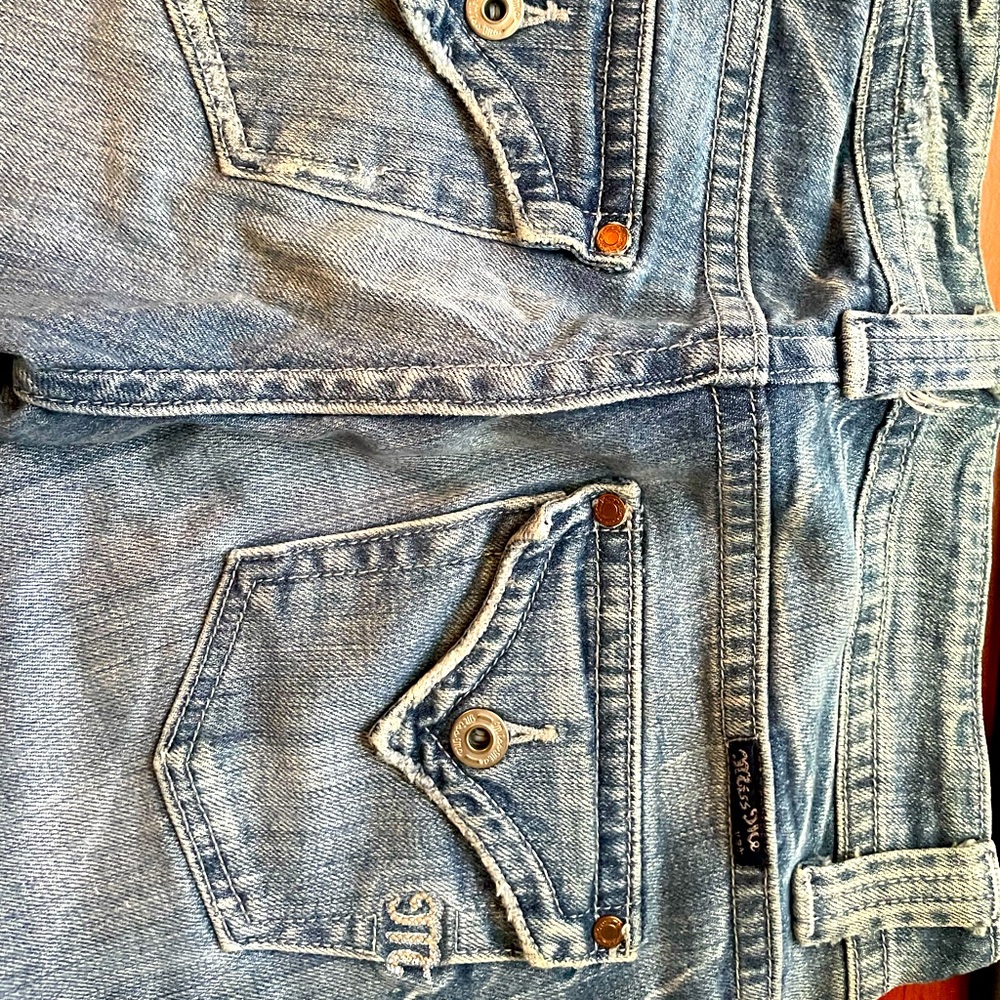 Size 28 Miss Me jeans
